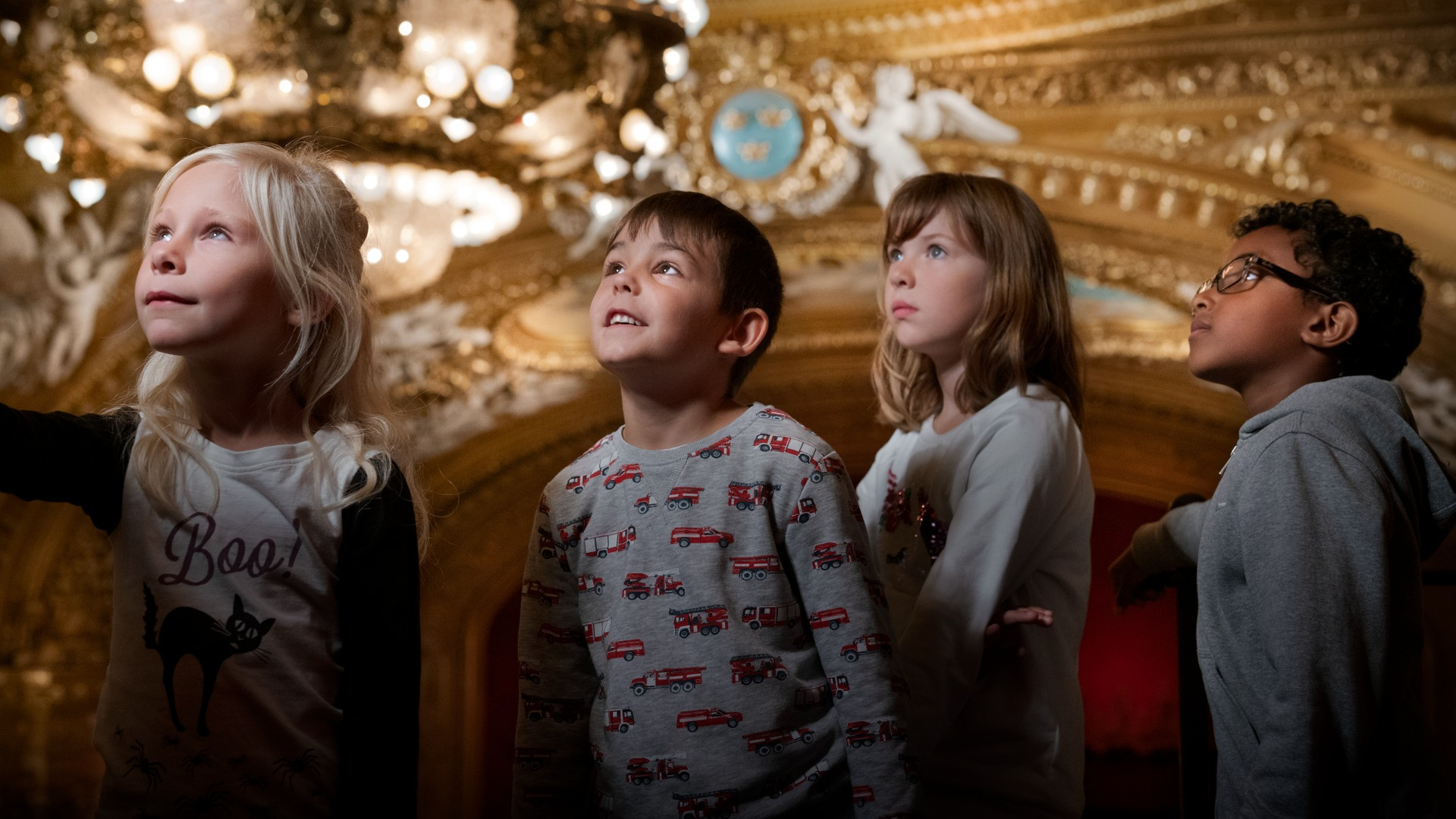 Kungliga Operans salong med barn på visning