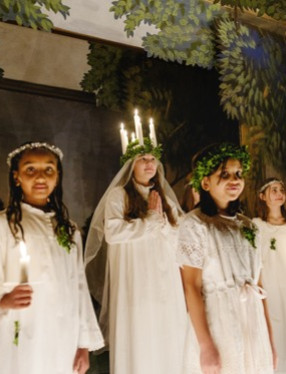 Luciakonsert med Spektrumkören, barnkör, i Ordenshuset på Skansen