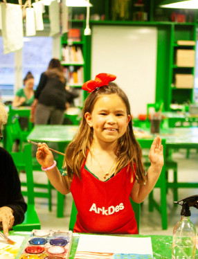 Barn skapar i Studio ArkDes