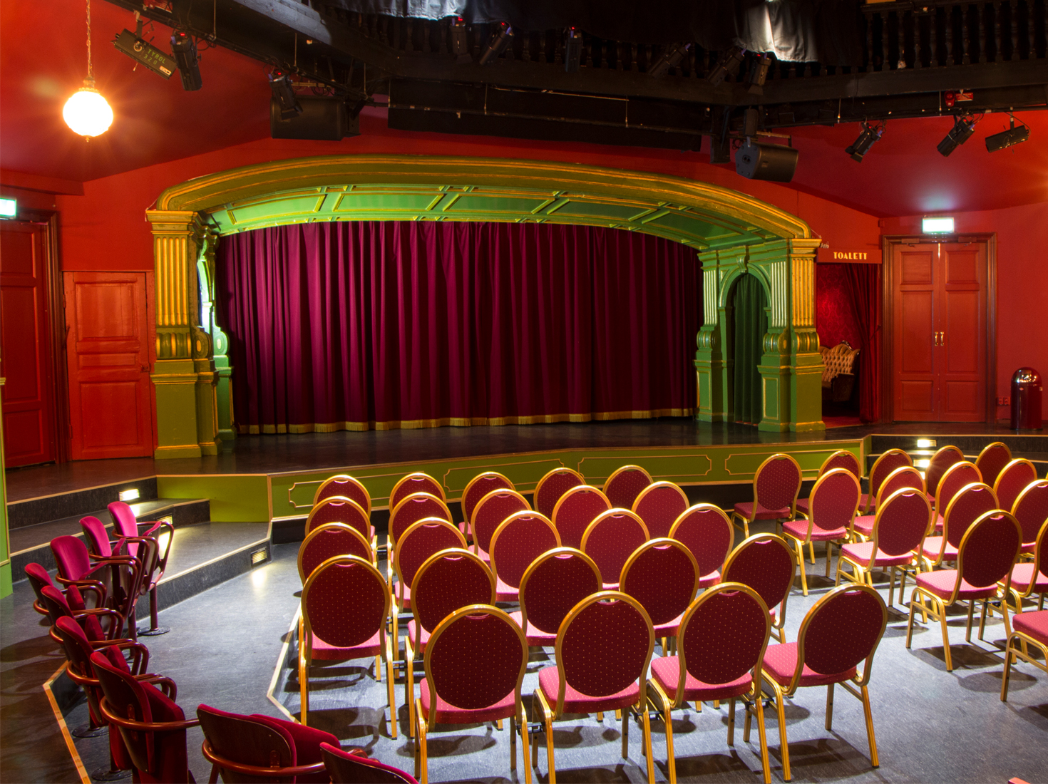 https://www.barnistan.se/wp-content/uploads/2021/10/gronalund-teater.jpg