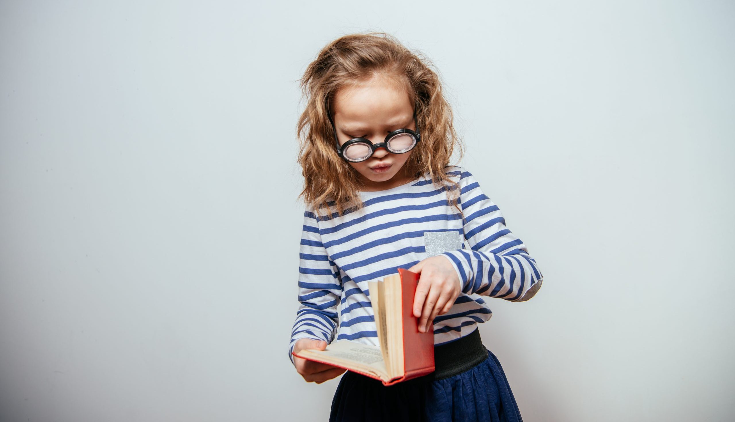 https://www.barnistan.se/wp-content/uploads/2021/11/shutterstock_555178411-scaled-e1665751607774.jpg