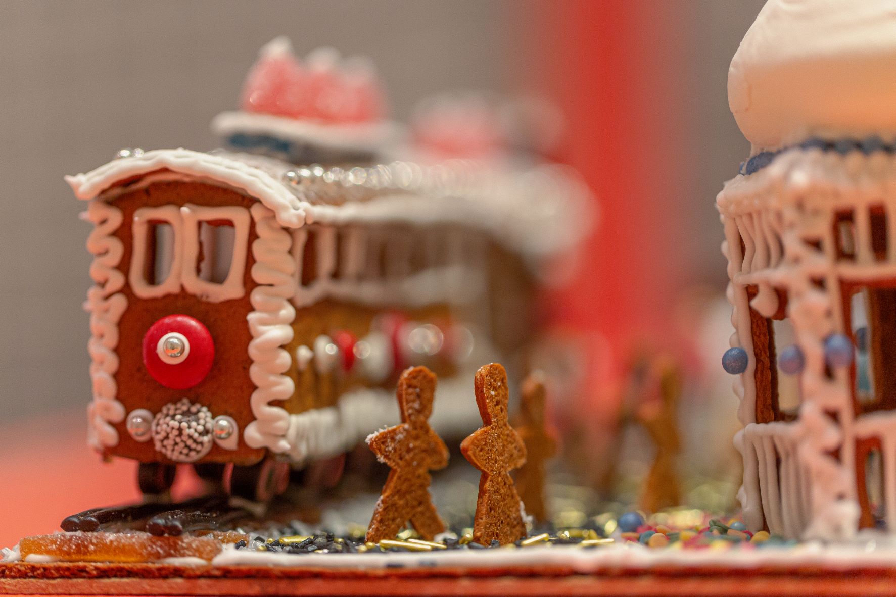 https://www.barnistan.se/wp-content/uploads/2021/12/Pepparkakshusutstallningen2_cred_-Viktoria-Garvare.jpg