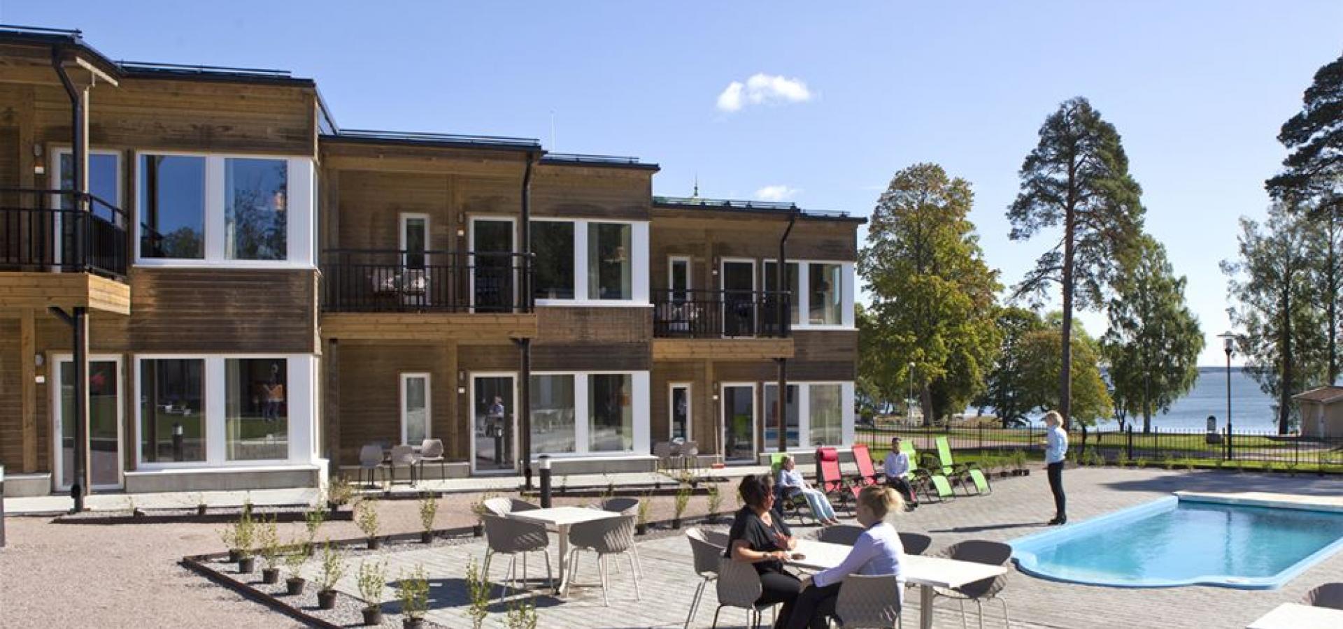 https://www.barnistan.se/wp-content/uploads/2022/06/Alla-boenden-Engeltofta-Sea-Lodge-Hotel.jpg