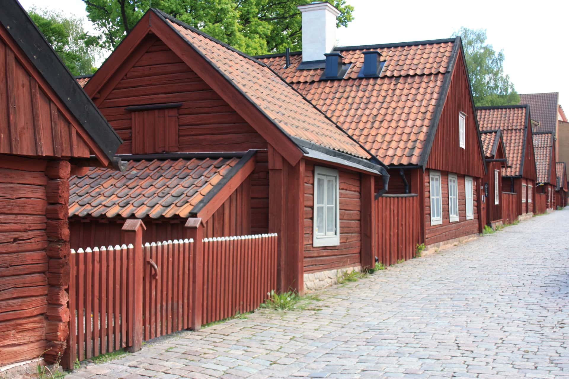 https://www.barnistan.se/wp-content/uploads/2022/06/Rademachersmedjorna.jpg
