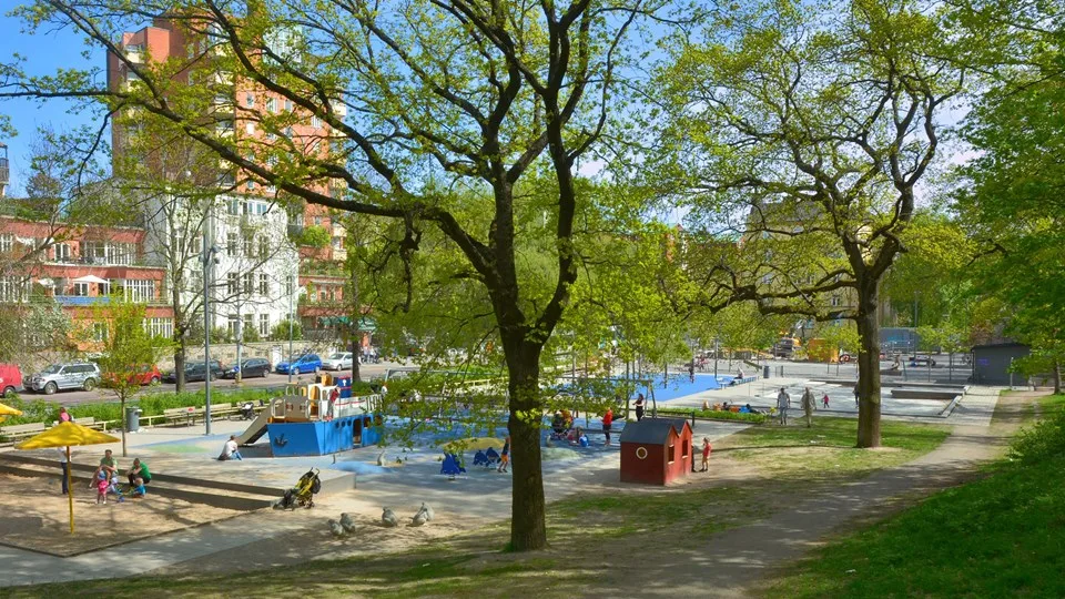 https://www.barnistan.se/wp-content/uploads/2023/06/sannadalsparken-plask.webp