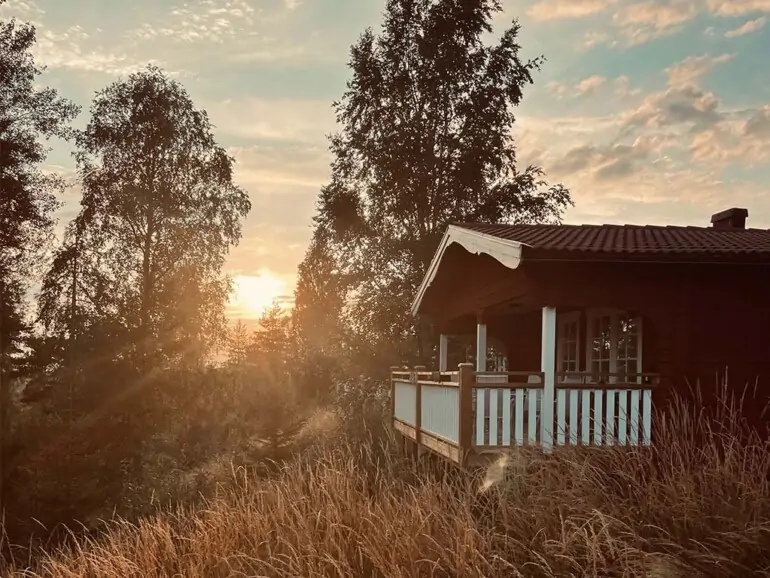 https://www.barnistan.se/wp-content/uploads/2023/09/Höstlov-boende-Säfsen-770x578-1.webp
