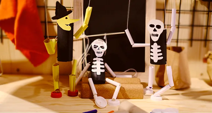 https://www.barnistan.se/wp-content/uploads/2023/10/scenkonstmuseet-halloween-pyssel.webp