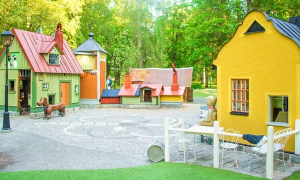 https://www.barnistan.se/wp-content/uploads/2025/11/pelles_lekplats1_puff.webp